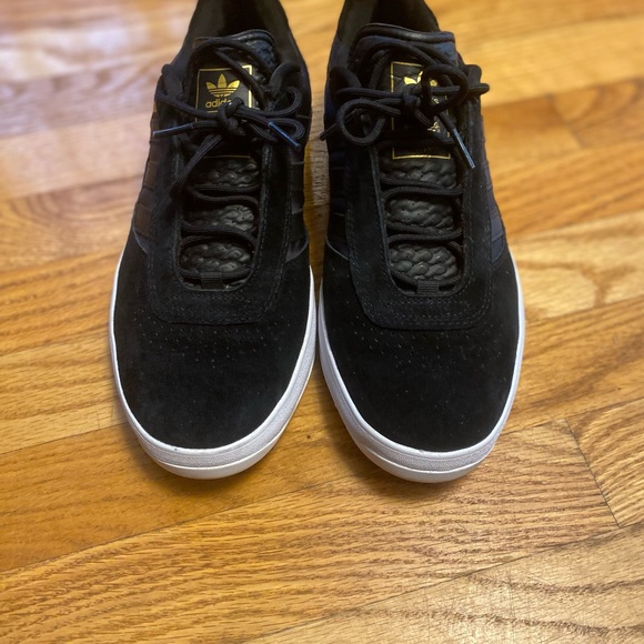 Adidas Puig Men's Black and Gold Sneakers - Picture 1 of 6